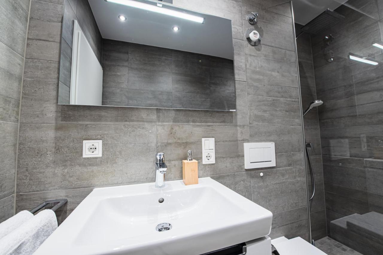 לוסהיים Industrie Stil Apartment Unweit Vom See מראה חיצוני תמונה