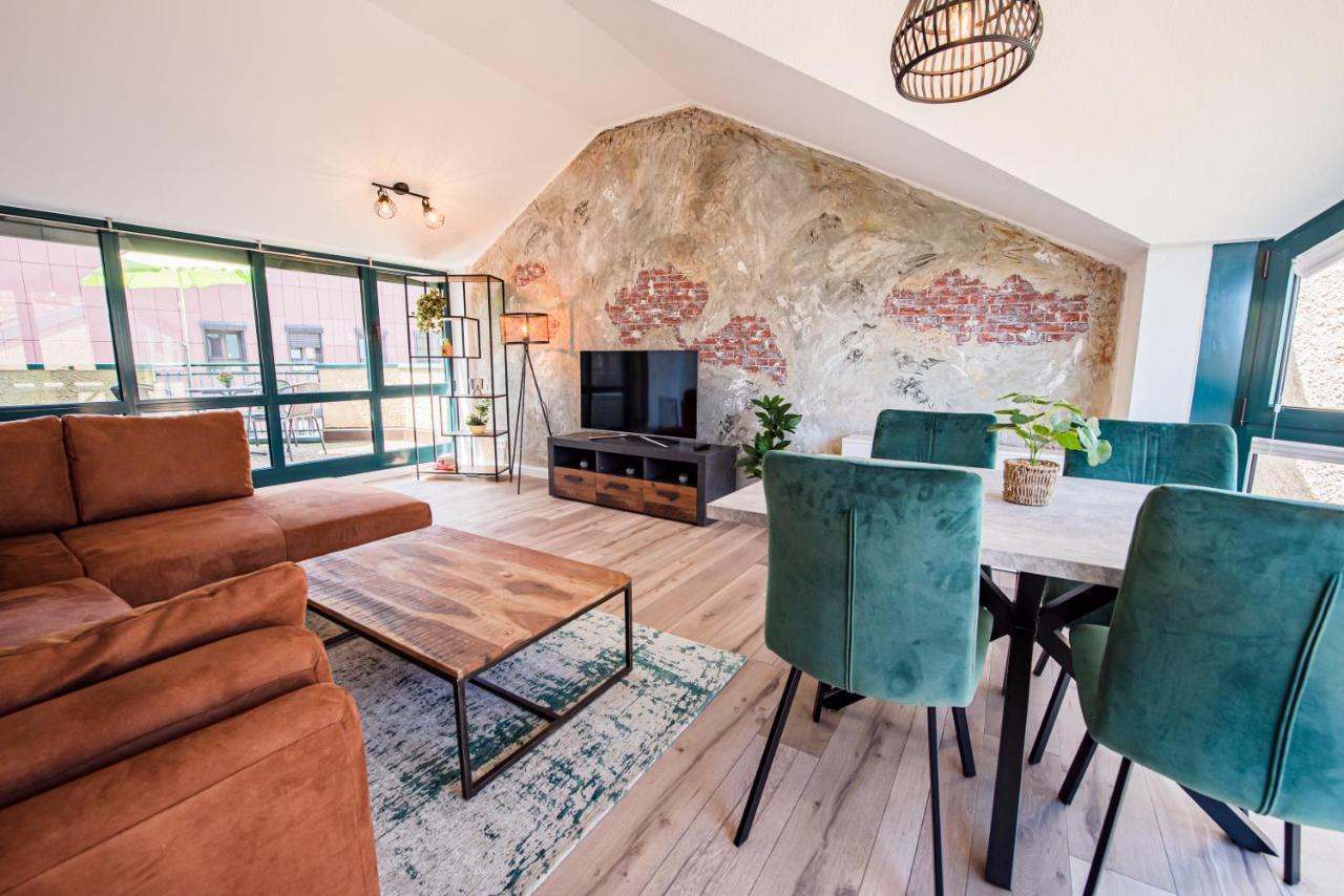 לוסהיים Industrie Stil Apartment Unweit Vom See מראה חיצוני תמונה